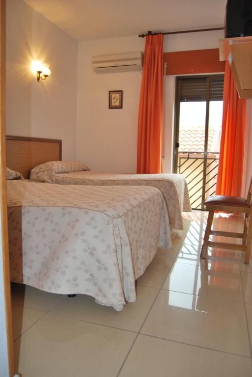 Hostal Cazalegas الغرفة الصورة