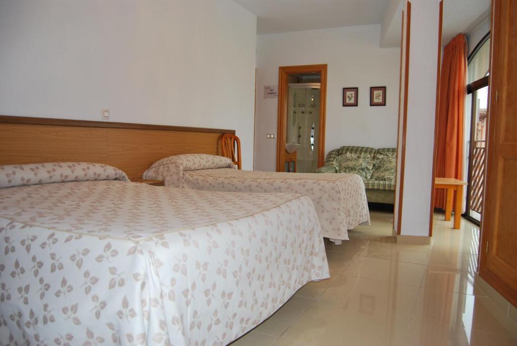 Hostal Cazalegas الغرفة الصورة